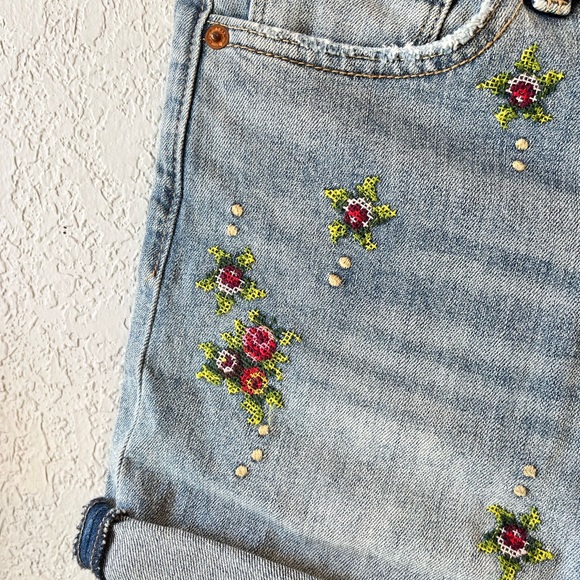 Brand New Lucky Brand Embroidered Shorts💐 - Picture 3 of 7